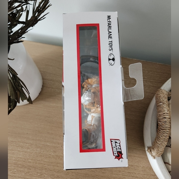 🔥 DC Comics Heatwave 7” Action Figure & Comic Book Combo – The Flash | NWT - Picture 6 of 7